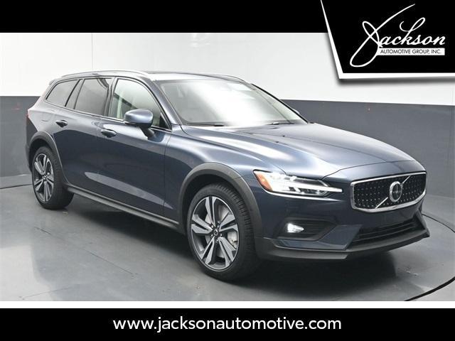 new 2026 Volvo V60 Cross Country car