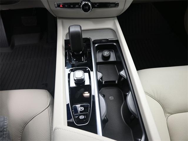 new 2026 Volvo V60 Cross Country car