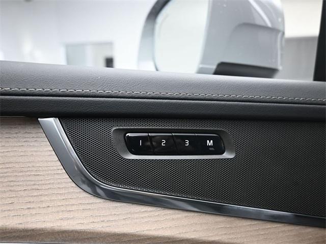 new 2025 Volvo XC90 car, priced at $65,145