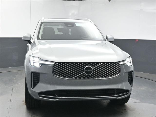 new 2025 Volvo XC90 car, priced at $65,145