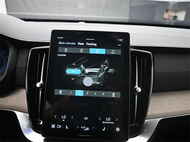 new 2025 Volvo XC90 car, priced at $65,145