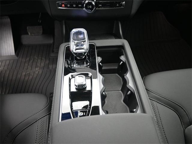 new 2025 Volvo XC90 car, priced at $65,145