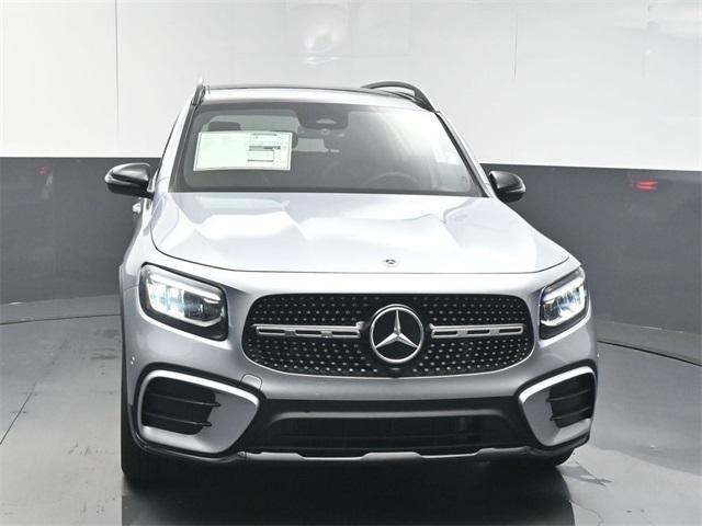 new 2026 Mercedes-Benz GLB 250 car, priced at $52,920
