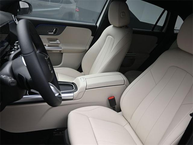 new 2025 Mercedes-Benz GLA 250 car, priced at $44,345