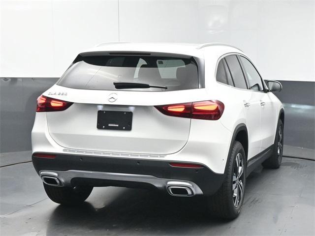 new 2025 Mercedes-Benz GLA 250 car, priced at $44,345