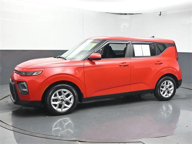 used 2022 Kia Soul car, priced at $15,415