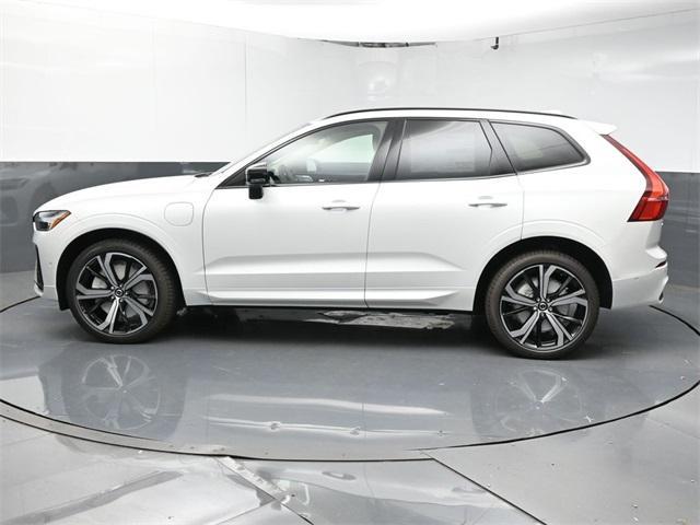 new 2025 Volvo XC60 Plug-In Hybrid car, priced at $75,285