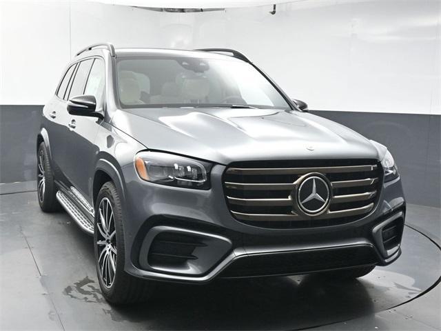 new 2025 Mercedes-Benz GLS 450 car, priced at $101,100