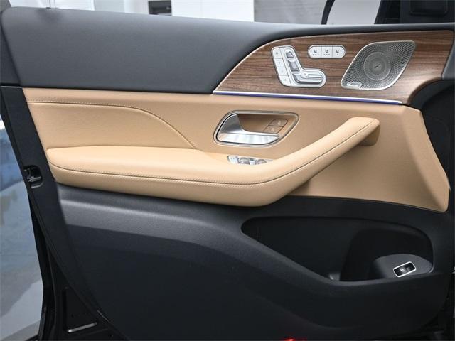 new 2025 Mercedes-Benz GLS 450 car, priced at $103,770