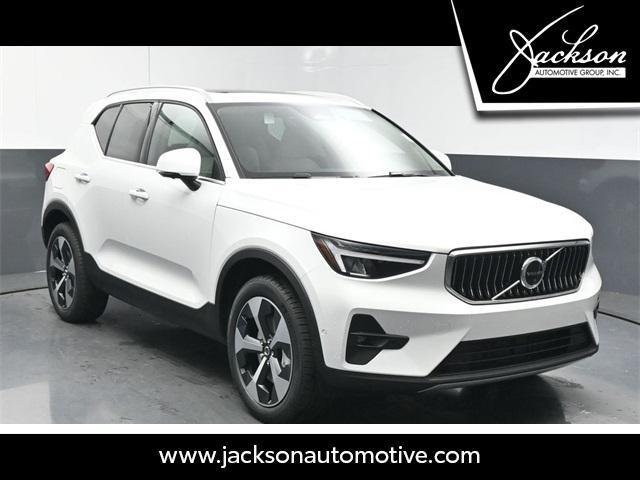 new 2025 Volvo XC40 car, priced at $47,435