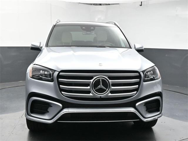 new 2025 Mercedes-Benz GLS 450 car, priced at $96,480