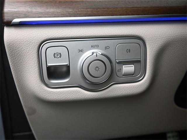 new 2025 Mercedes-Benz GLS 450 car, priced at $96,480