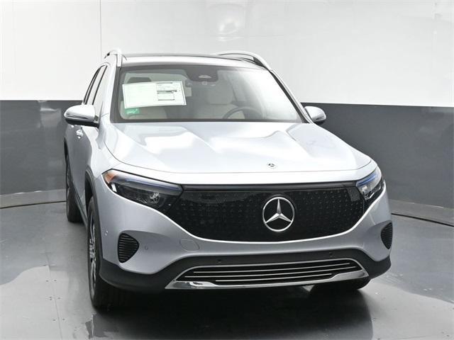new 2024 Mercedes-Benz EQB 250 car, priced at $60,050