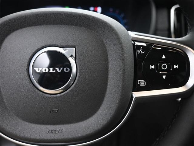 new 2025 Volvo XC90 car, priced at $69,155