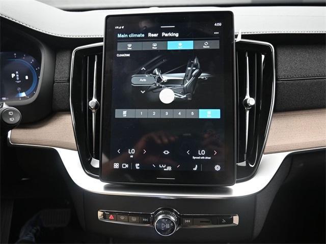 new 2025 Volvo XC90 car, priced at $69,155
