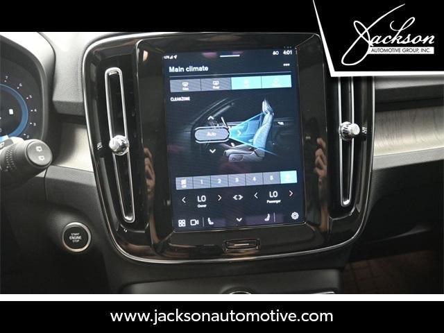 used 2025 Volvo XC40 car, priced at $32,250