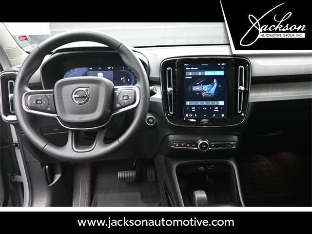 used 2025 Volvo XC40 car, priced at $32,250