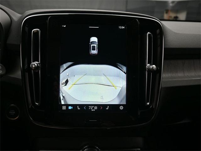 new 2025 Volvo XC40 car, priced at $45,465