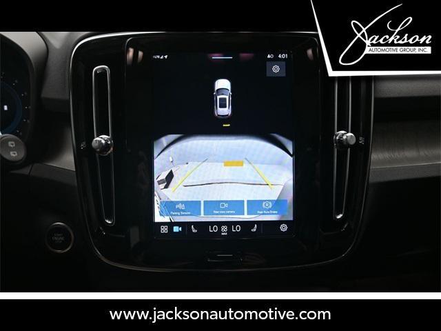 used 2025 Volvo XC40 car, priced at $32,250