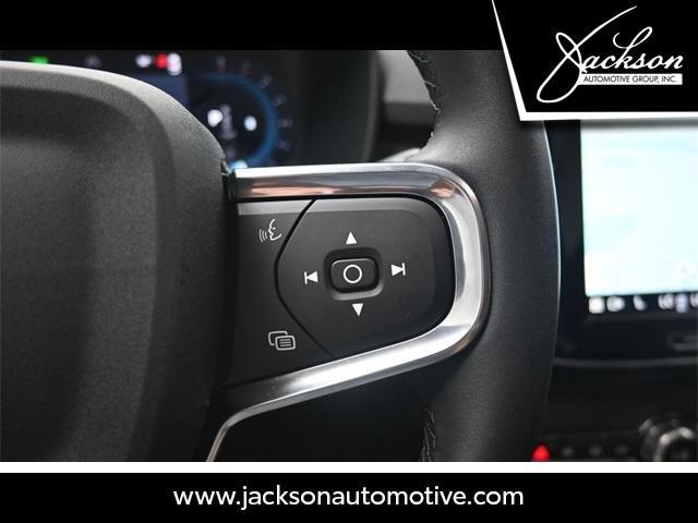 used 2025 Volvo XC40 car, priced at $32,250