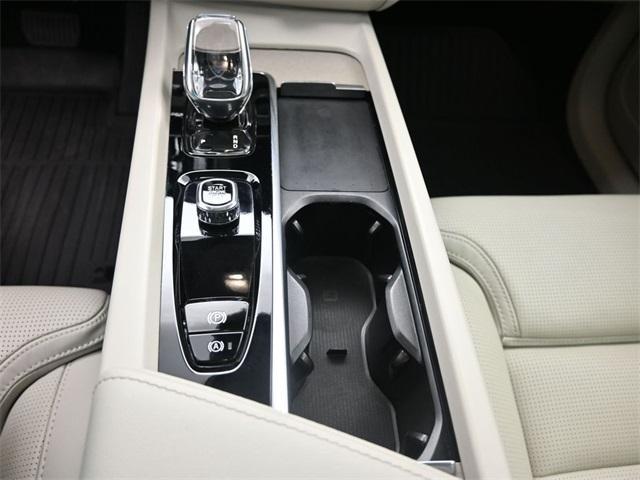used 2022 Volvo XC60 car, priced at $31,898