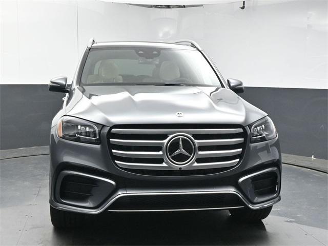 new 2025 Mercedes-Benz GLS 450 car, priced at $102,670