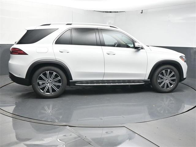new 2025 Mercedes-Benz GLE 450 car, priced at $82,450