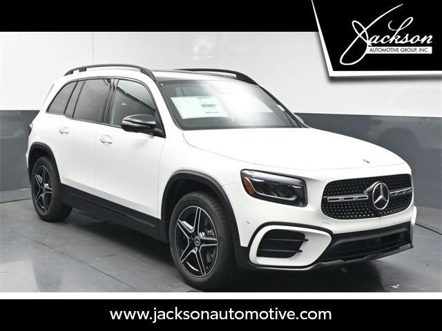 new 2025 Mercedes-Benz GLB 250 car, priced at $53,585