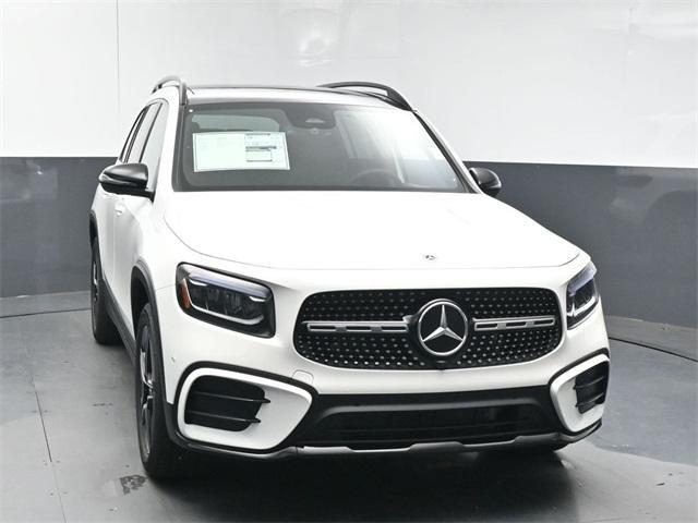 new 2025 Mercedes-Benz GLB 250 car, priced at $53,585