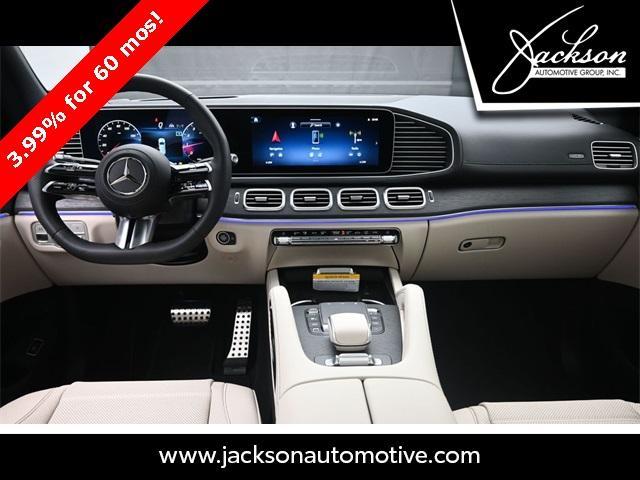 new 2025 Mercedes-Benz GLS 580 car, priced at $121,065
