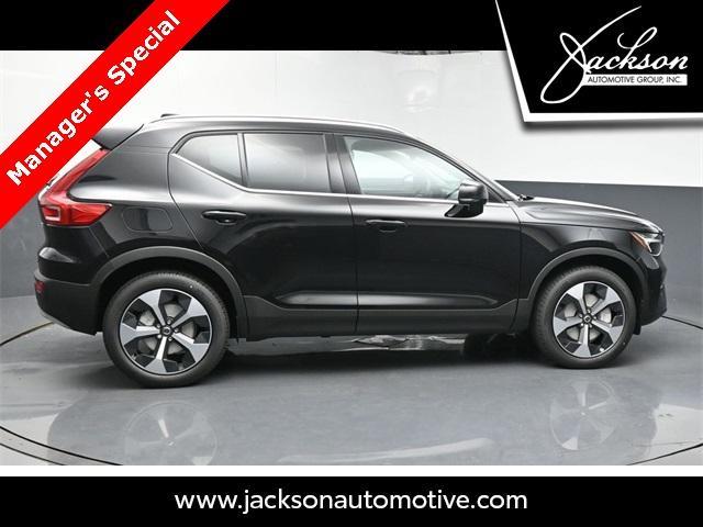 new 2024 Volvo XC40 car, priced at $46,829