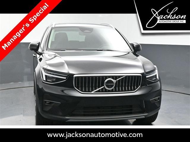 new 2024 Volvo XC40 car, priced at $46,829