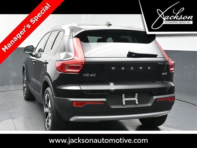 new 2024 Volvo XC40 car, priced at $46,829