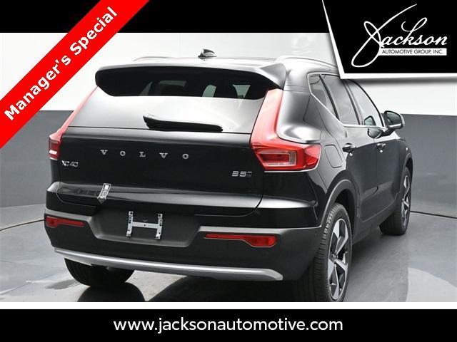 new 2024 Volvo XC40 car, priced at $46,829