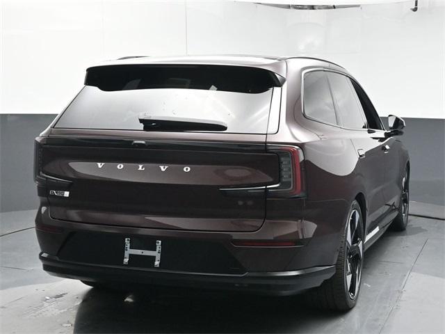 new 2025 Volvo EX90 car, priced at $95,140