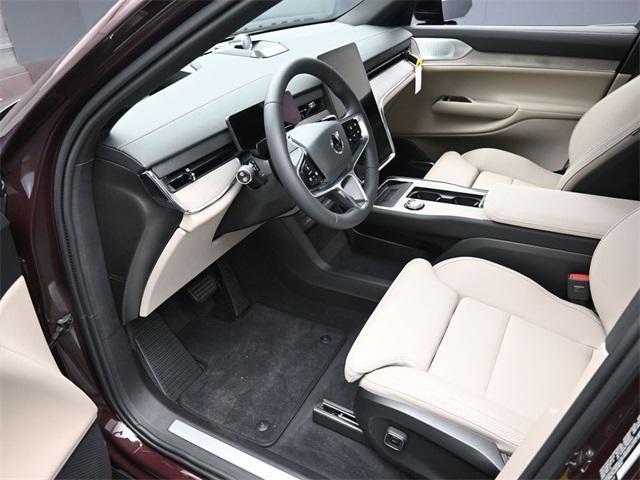 new 2025 Volvo EX90 car, priced at $95,140