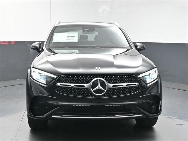 new 2025 Mercedes-Benz GLC 300 car, priced at $56,085