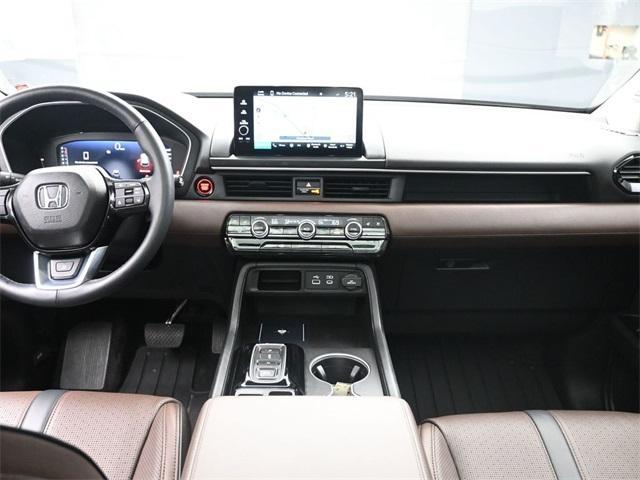 used 2023 Honda Pilot car, priced at $45,444