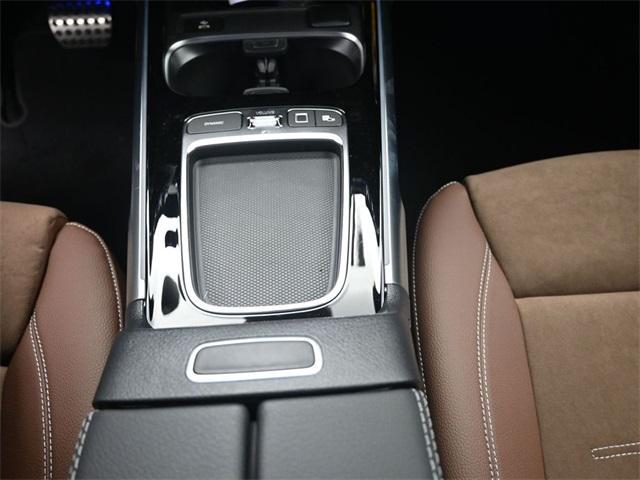 new 2025 Mercedes-Benz GLB 250 car, priced at $51,050