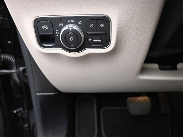 used 2021 Mercedes-Benz GLB 250 car, priced at $30,700
