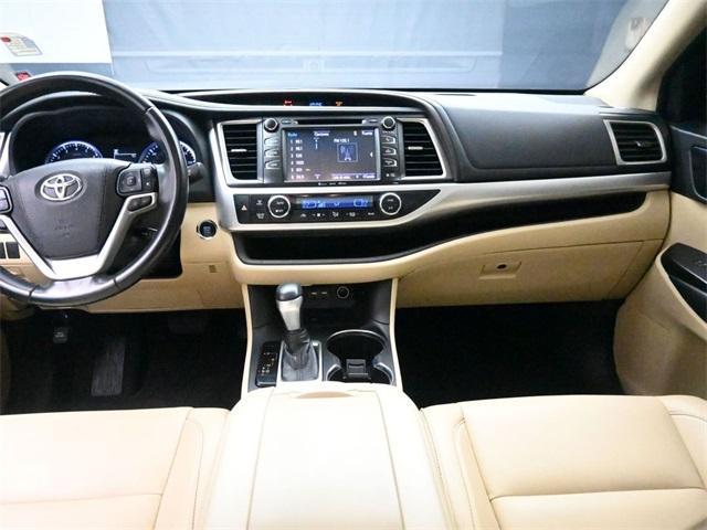 used 2019 Toyota Highlander car, priced at $27,142