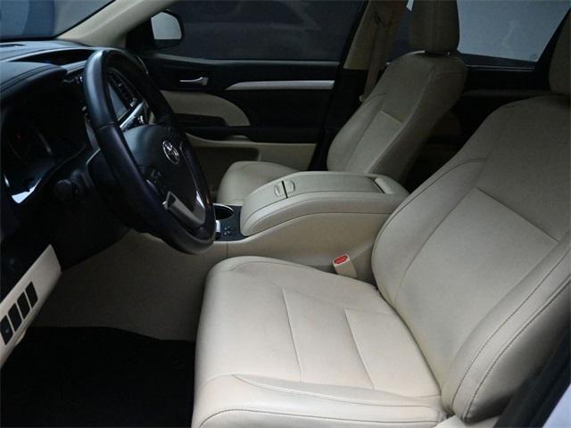 used 2019 Toyota Highlander car, priced at $27,142