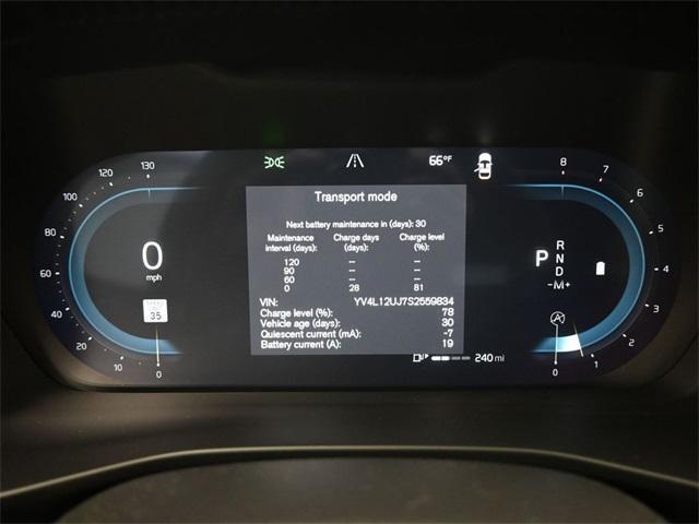 new 2025 Volvo XC40 car, priced at $43,045