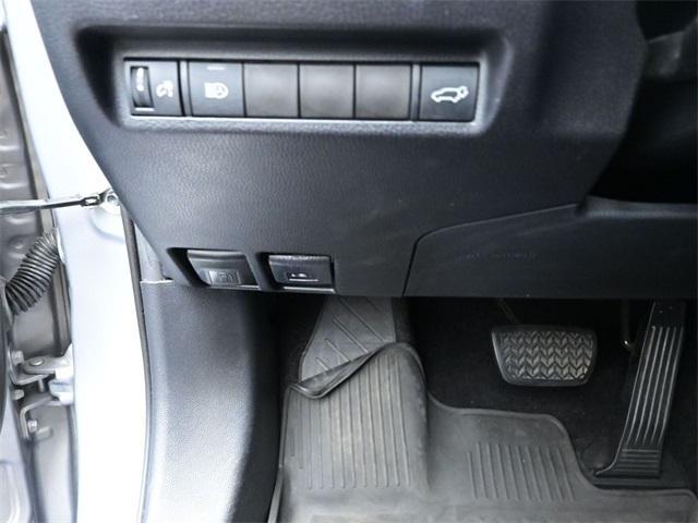 used 2020 Toyota RAV4 car, priced at $27,241