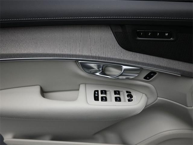 new 2026 Volvo XC90 Plug-In Hybrid car, priced at $85,625