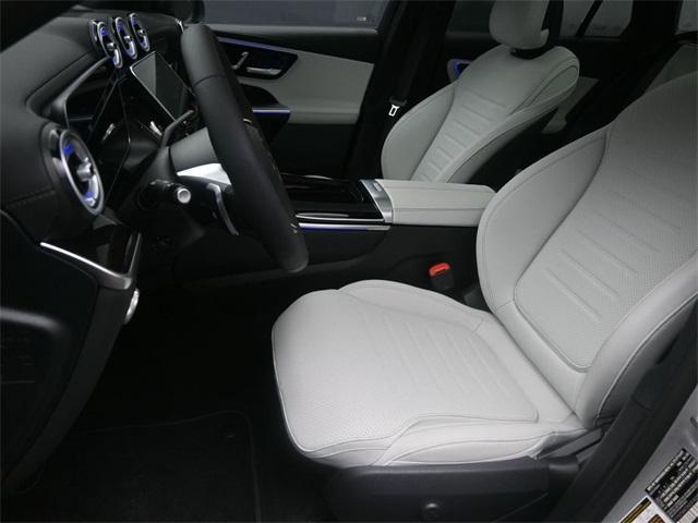 new 2025 Mercedes-Benz GLC 300 car, priced at $59,755