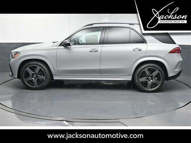 new 2025 Mercedes-Benz GLE 450 car, priced at $85,600