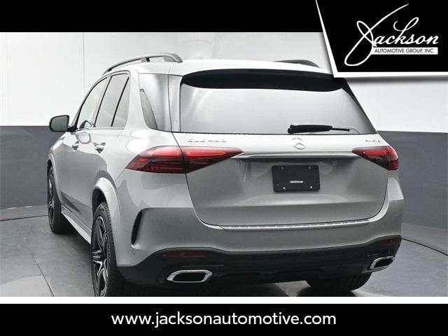 new 2025 Mercedes-Benz GLE 450 car, priced at $85,600