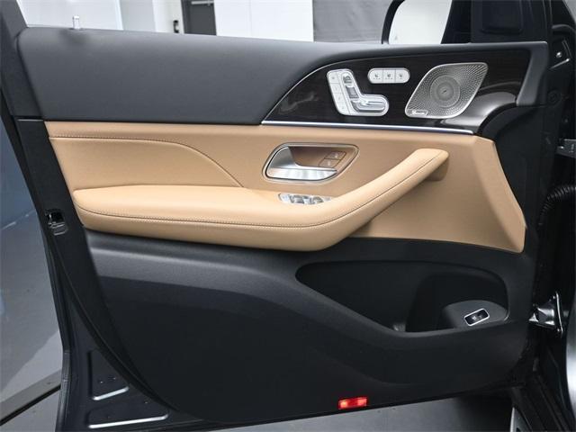 new 2025 Mercedes-Benz GLS 450 car, priced at $103,090