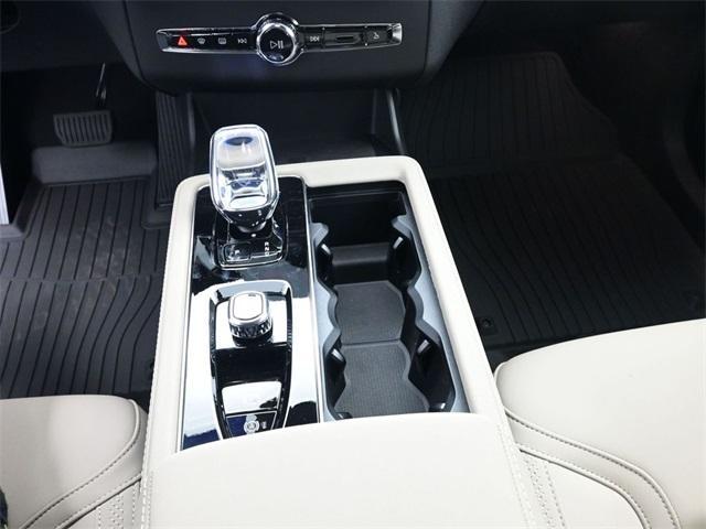 new 2026 Volvo XC90 car, priced at $71,527